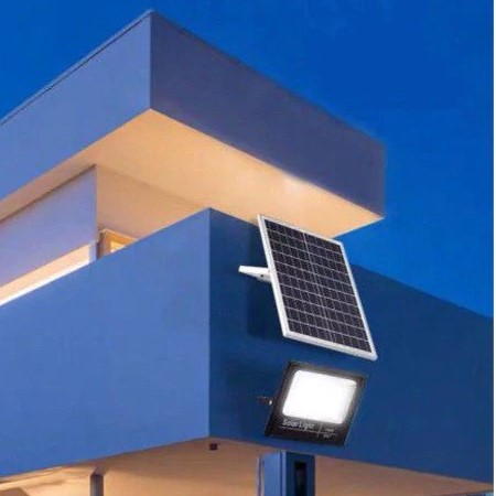 LED Ηλιακός Επαναφορτιζόμενος Προβολέας 30W Ανθεκτικός στο Νερό IP65 με Αισθητήρα Κίνησης & Τηλεχειρισμό GD-830